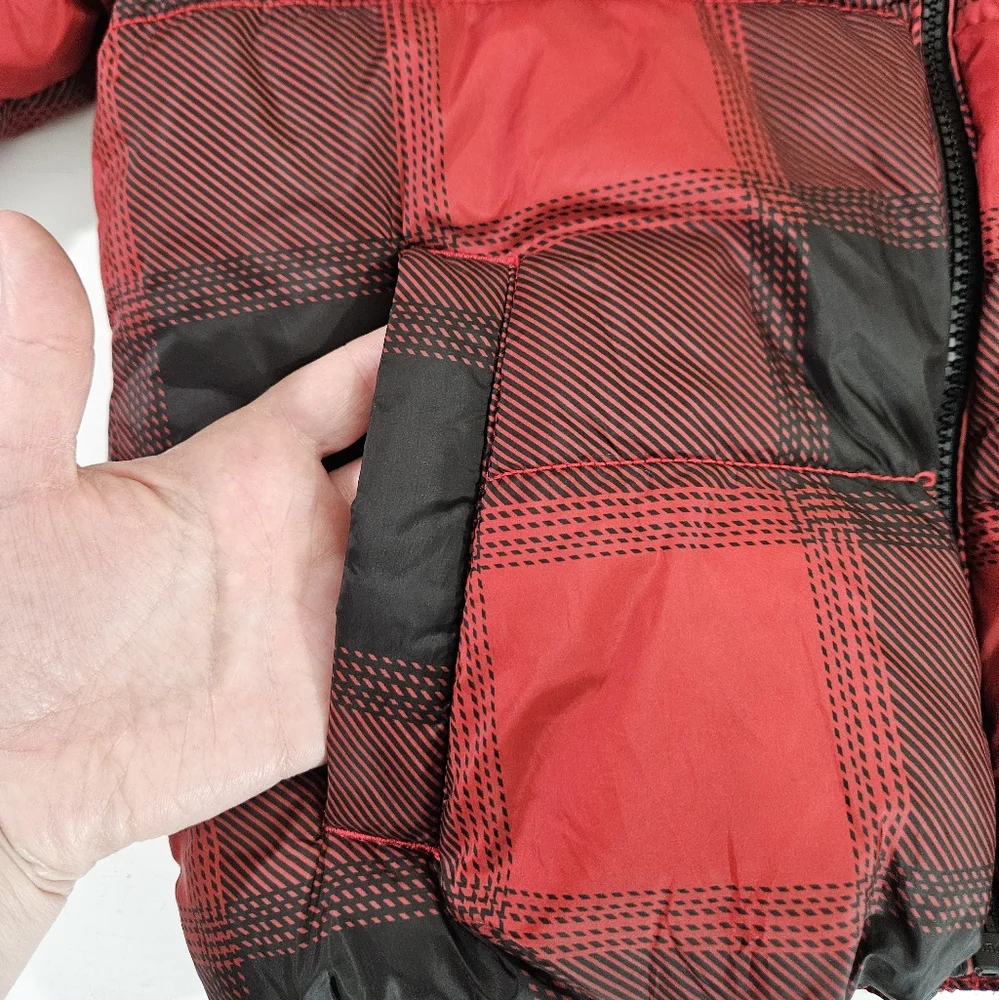 Old Navy Red And Black Plaid Puffer Jacket Kids Size Large 10-12